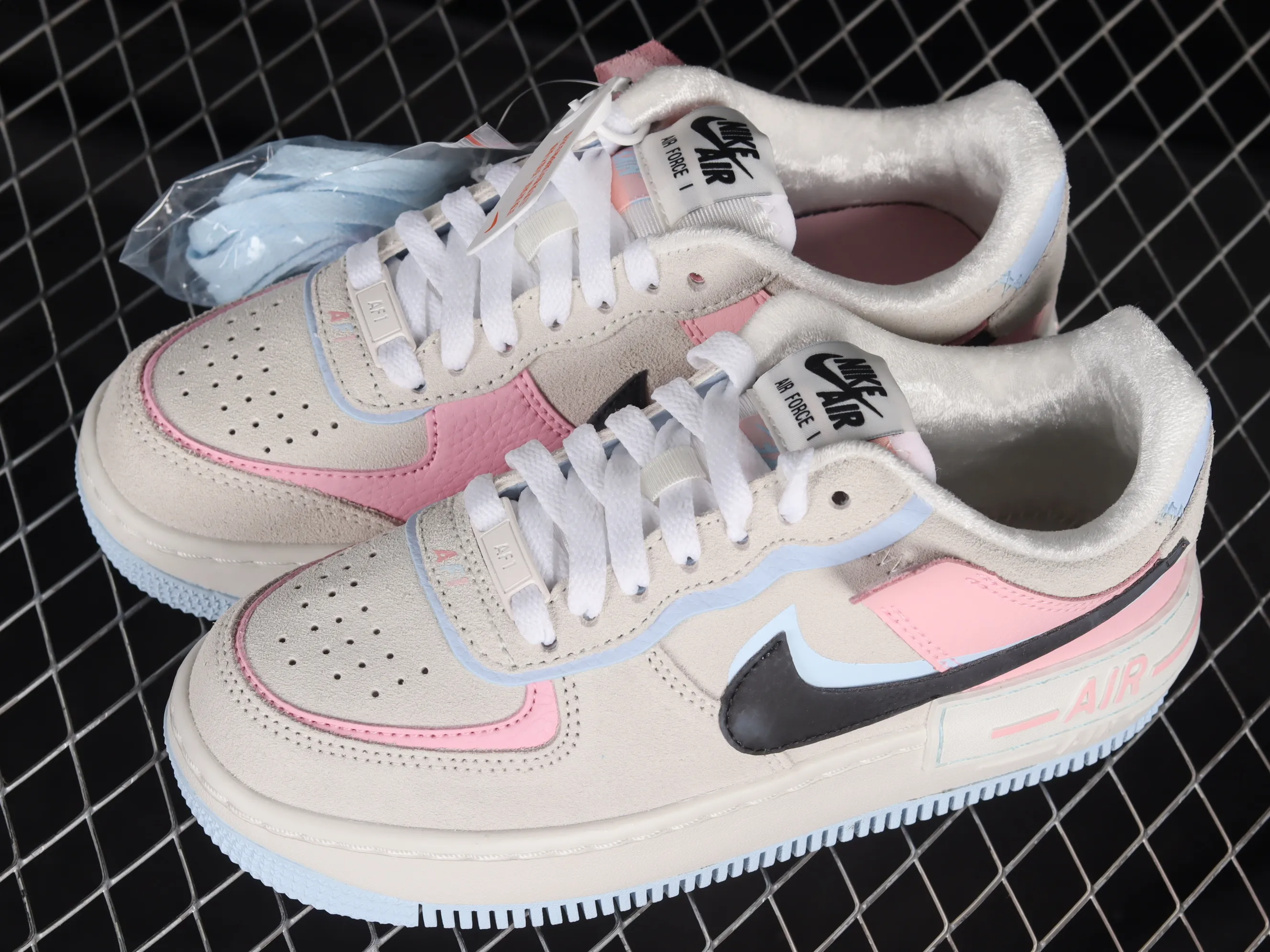 All Categories Nk Air Force 1 Air Force Series Nk Air Force 1 Shadow Air Force Lightweight Increase Nk Air Force 1 Shadow Air Force One Lightweight Increase Low-top Versatile Sneakers DX3358-100